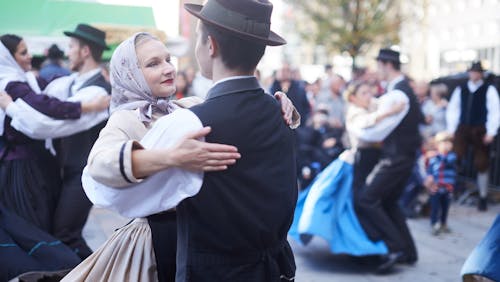 Koncert Akademske folklorne skupine Študent