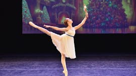 HRESTAČ OB SOJU SVEČ glasbeno - baletna pravljica