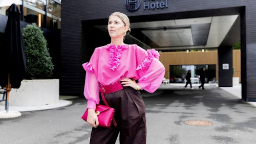 Humanitarna modna revija ROZA OKTOBER IN MOŠKA "MODA"