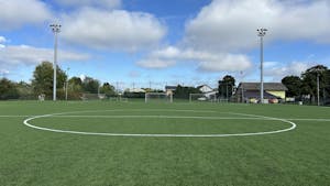 Vabilo na otvoritev nogometnega igrišča z umetno travo v Športnem parku Rogoza