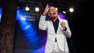 Tadej Toš: Analogno