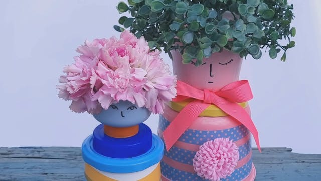 Cvetlični lončki iz plastenk s Polono Poklukar