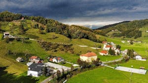 Srečanje ljudskih pevcev in godcev