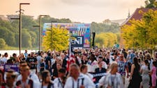BEE koncept – Festivali kot oblika družbene terapije in povezovanja skupnosti