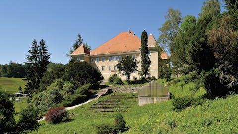 svecinski-grad-matej-lozar