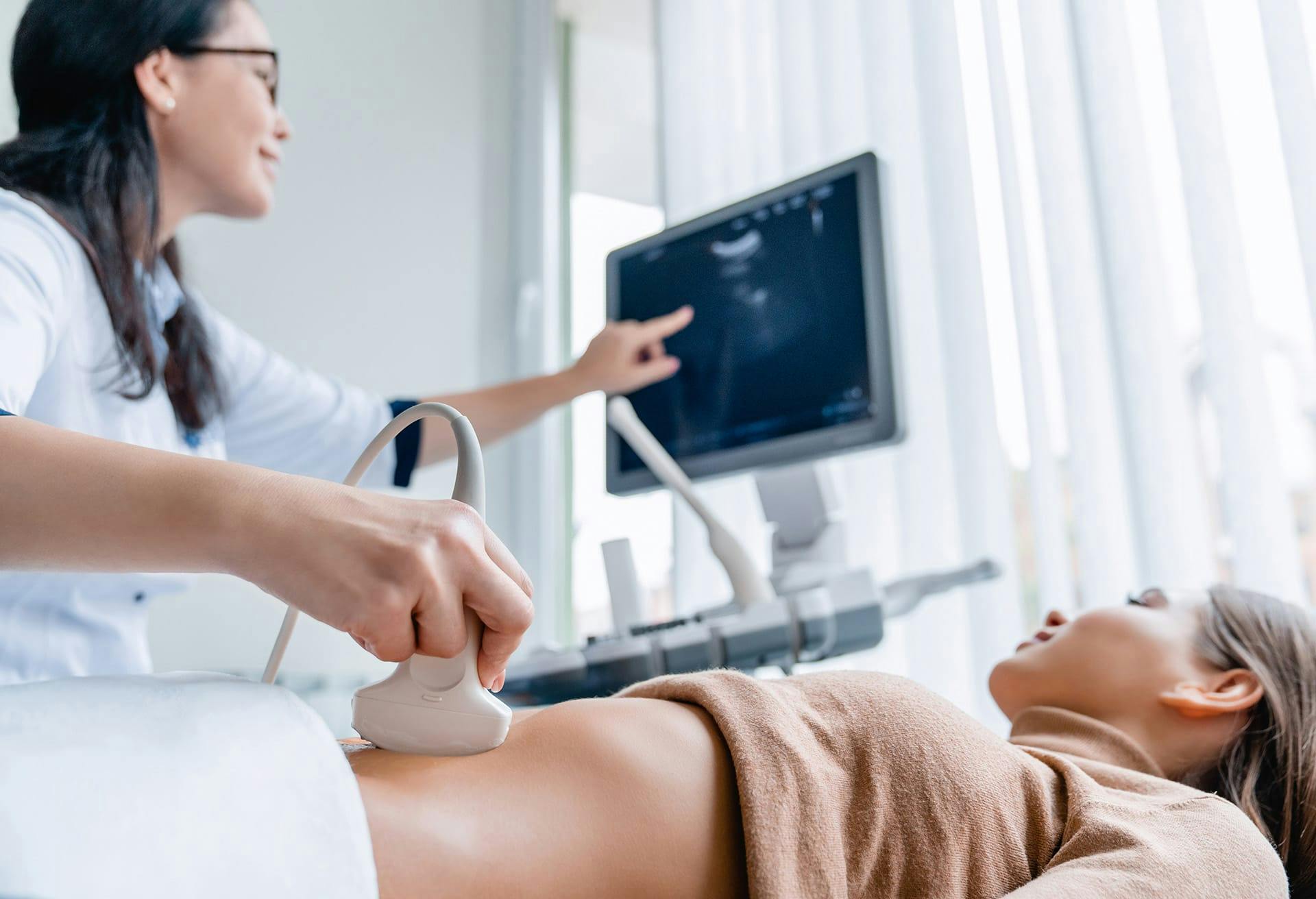 Longhorn Imaging technician performing an ultrasound on patient