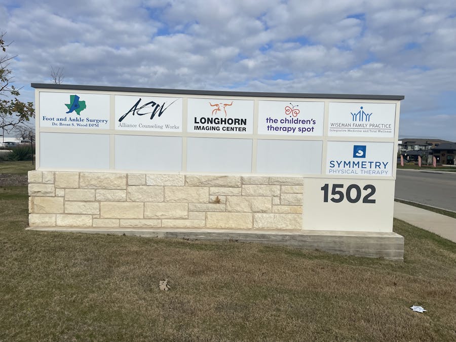 Longhorn Imaging building