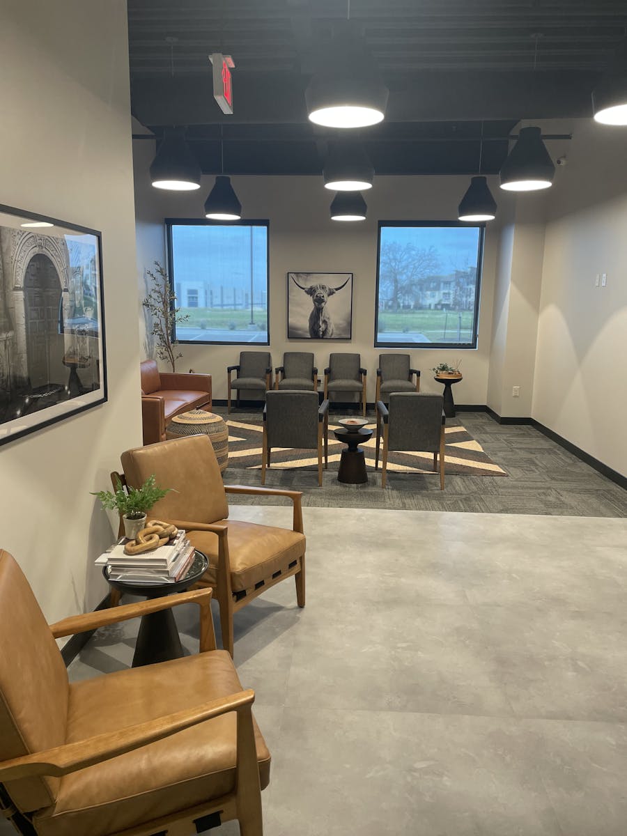 Longhorn Imaging waiting room
