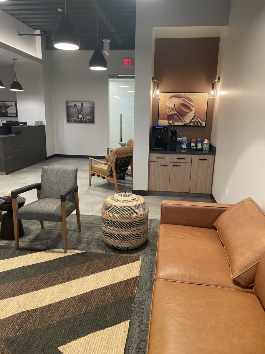 Longhorn Imaging waiting room