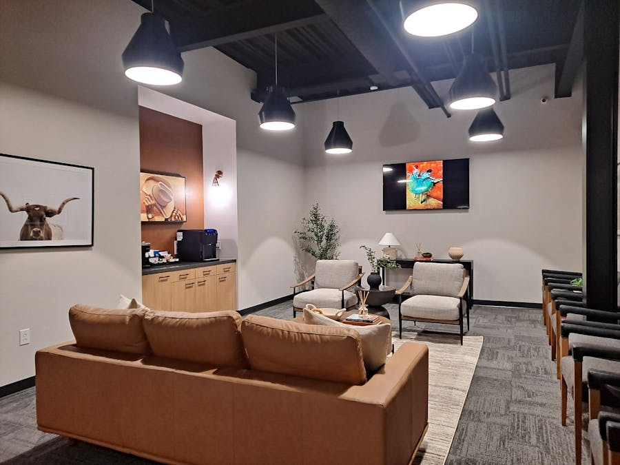 Longhorn Imaging waiting room