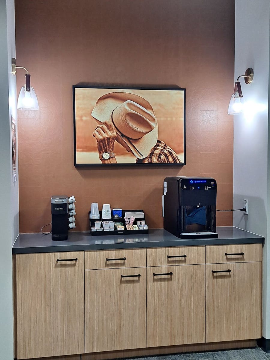 Longhorn Imaging patient coffee bar