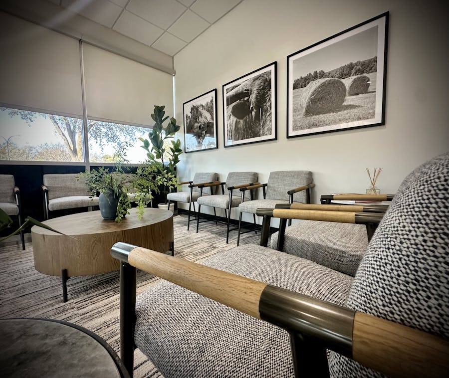 longhorn imaging cedar park lobby