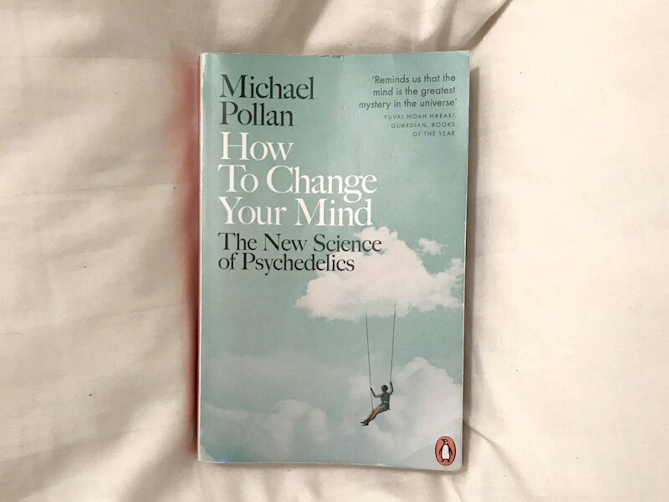 Cover Image for Review: How to Change Your Mind by Michael Pollan 