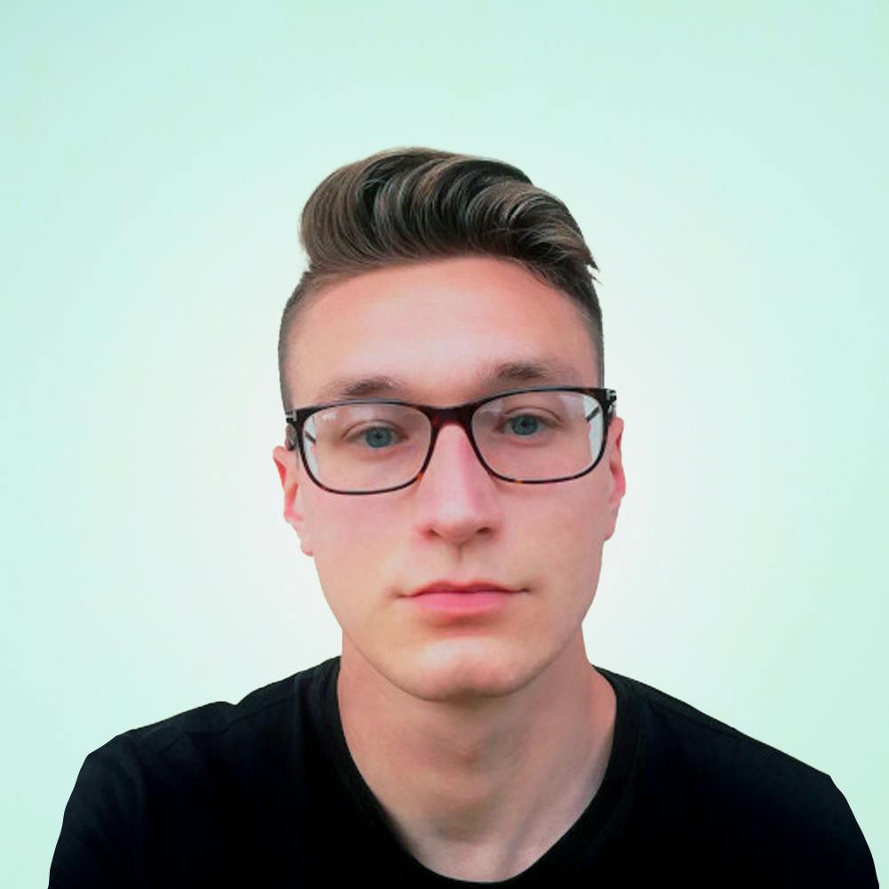 Mi dispiace, non so chi sia la persona nell'immagine.