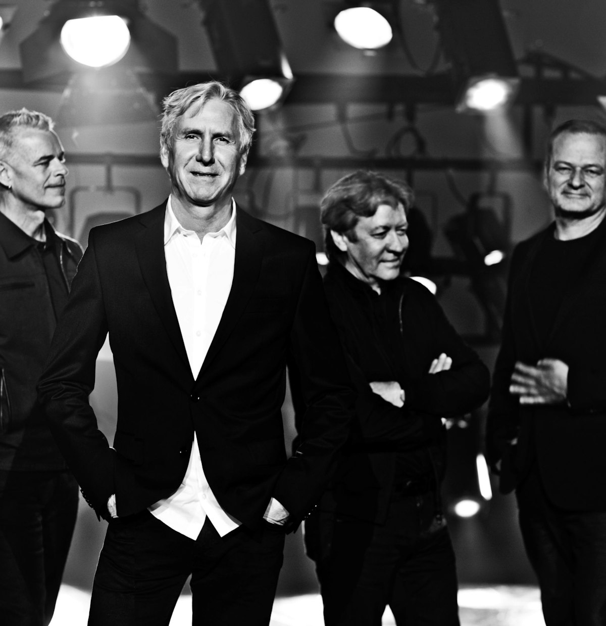 tv-2 - Akusti...sk tour koncert på Musikhuset i Aarhus