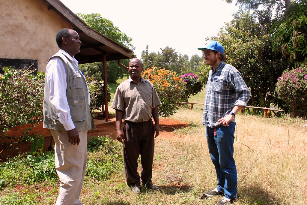 In Nyeri our first destination was to the Kieni wet mill - or factory as they call it in Kenya. We bought coffee from here last year and really wanted to meet them again, as it has been one of our all-time favourite Kenyan coffees. On the left is Philip Kamau of CMS and in the middle is Geofrey Wanjau, the Factory Manager of Kieni.