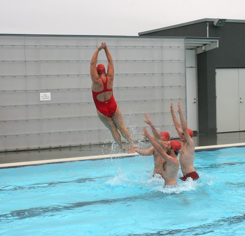 Synchronised swimming.