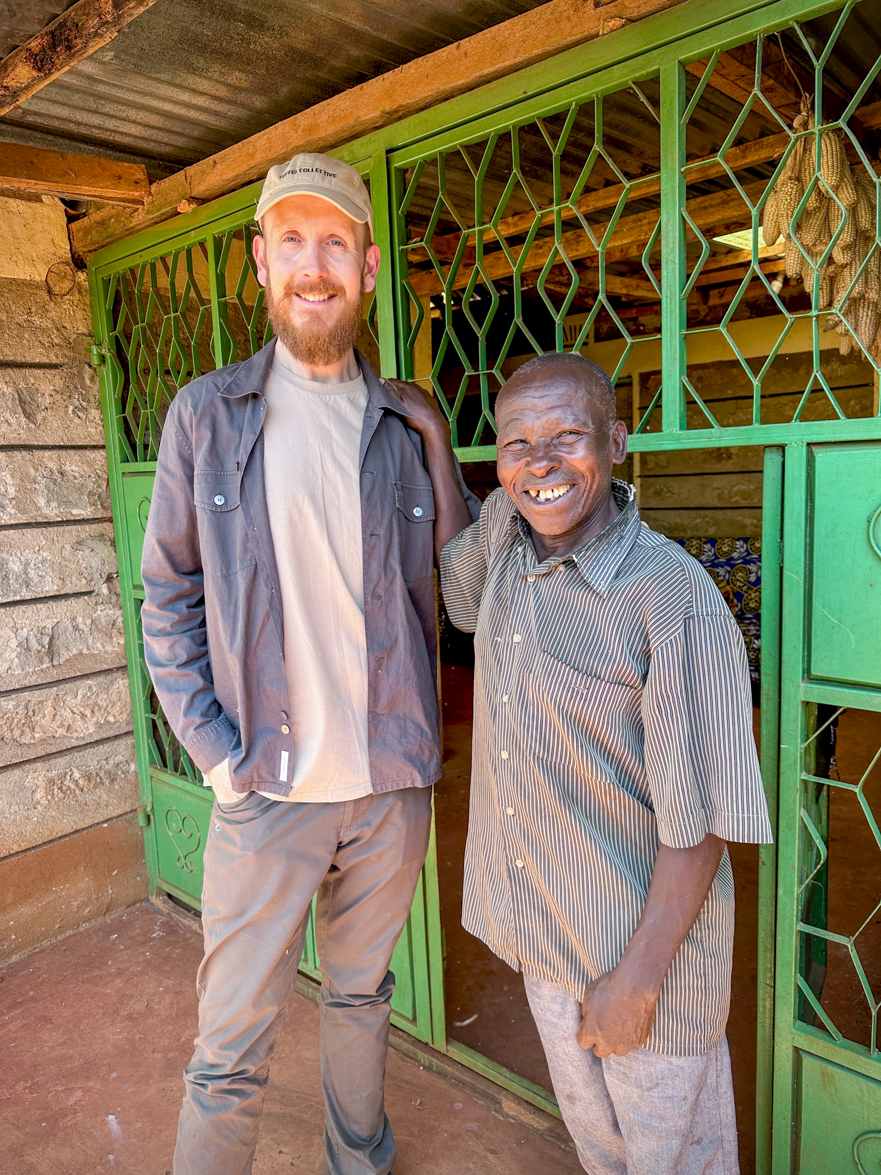 Klaus Thomsen with one of the farmers from Kieni