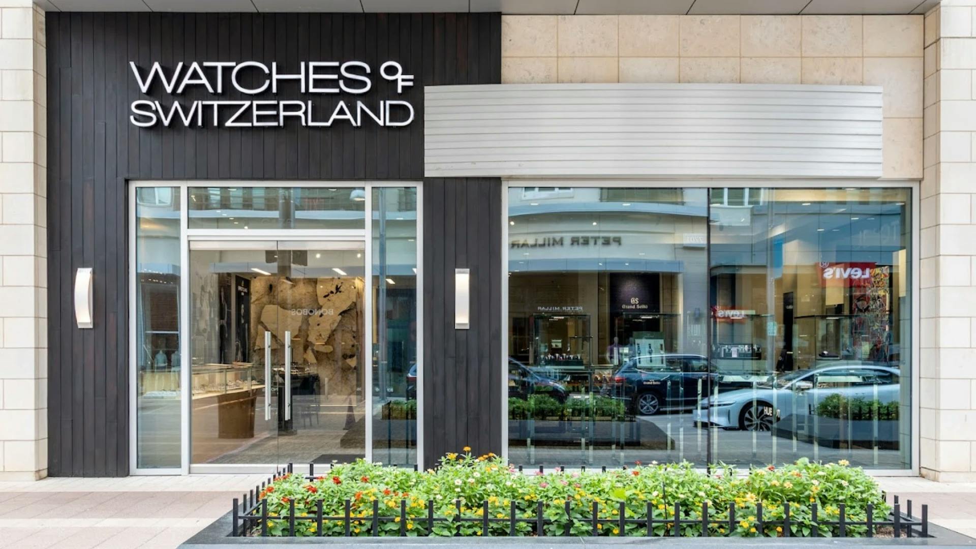 Storefront Of The Plano - Watches Of Switzerland Plano Store