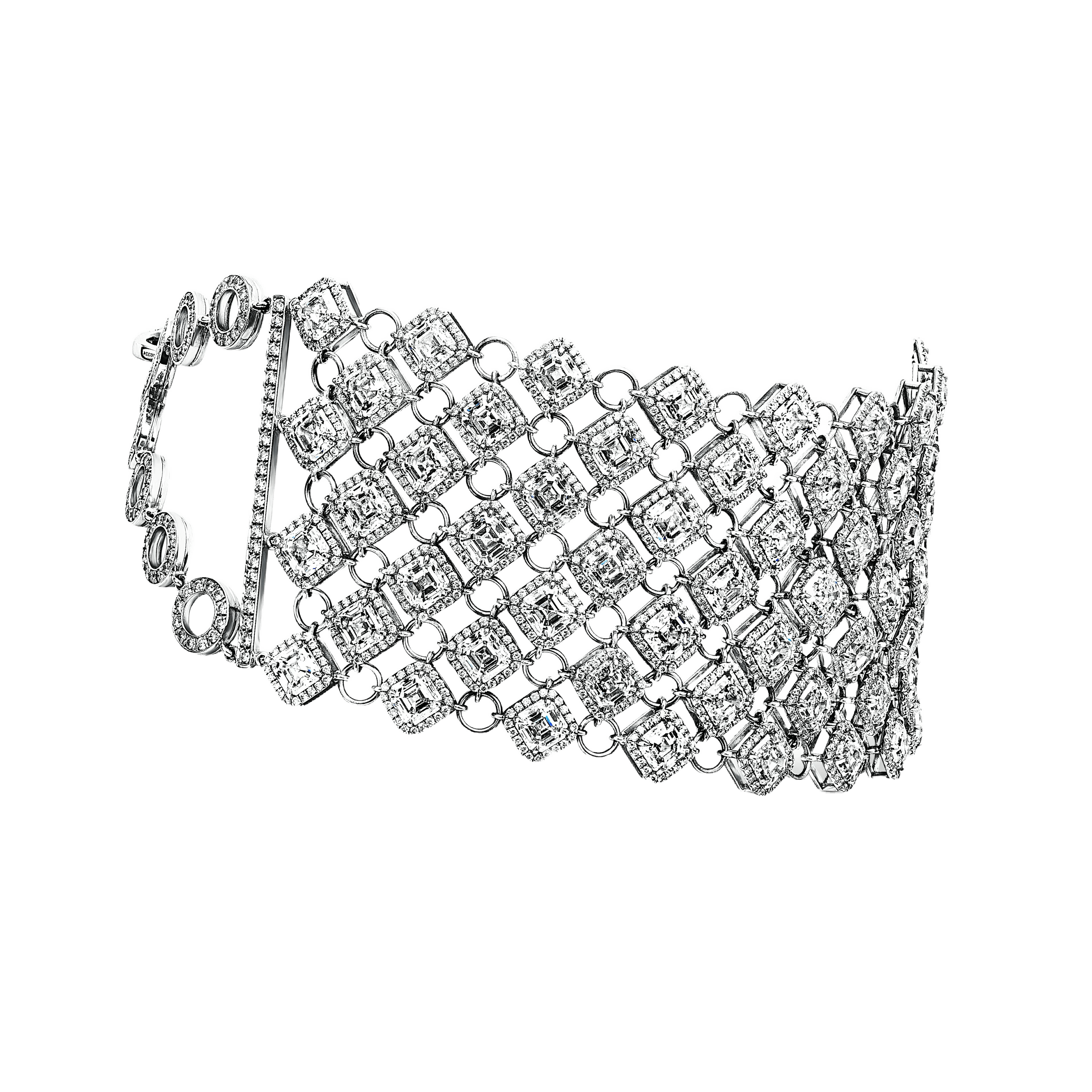 another image of the infinia white diamond necklace.