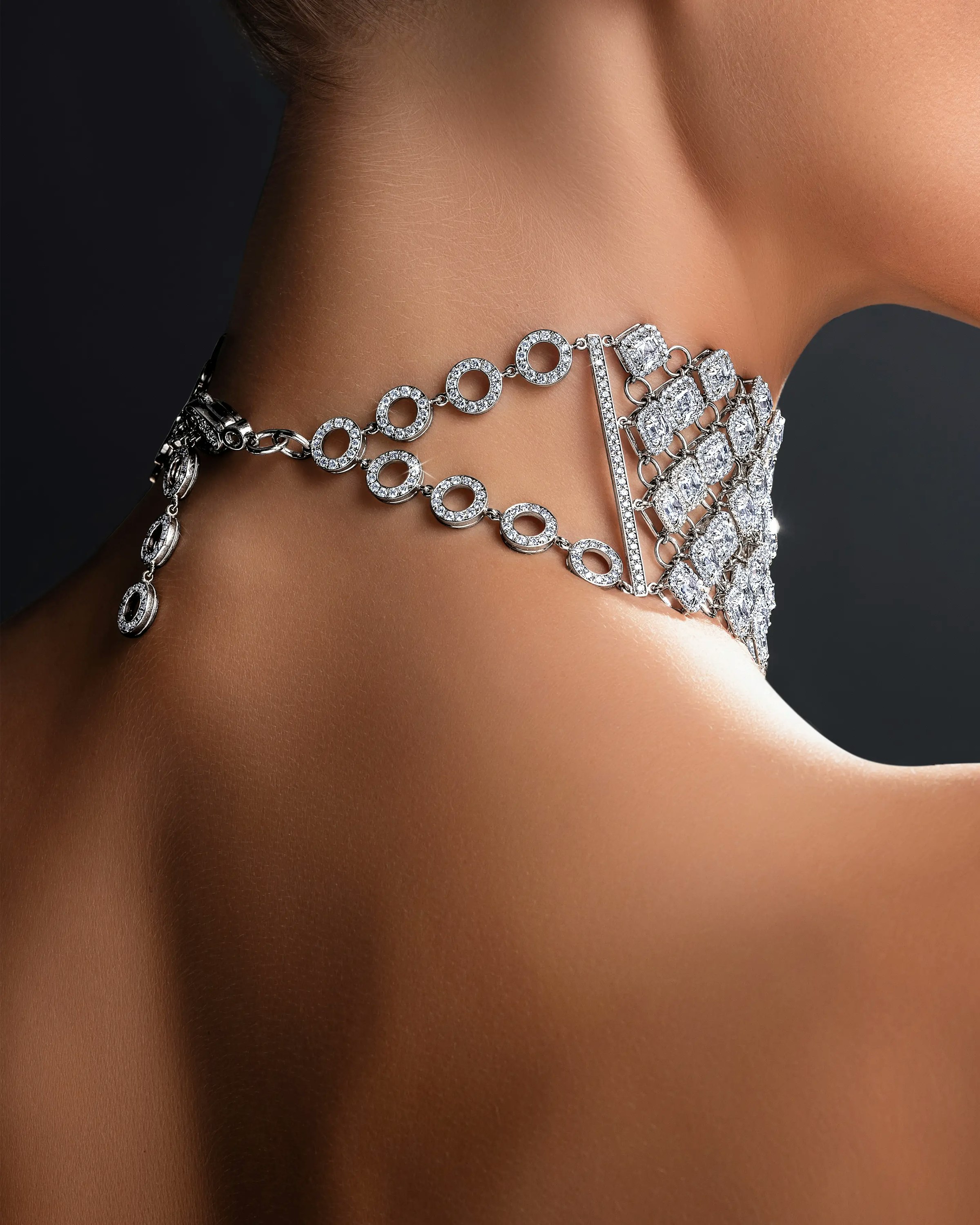 a model wears the infinia white diamond neckalce.