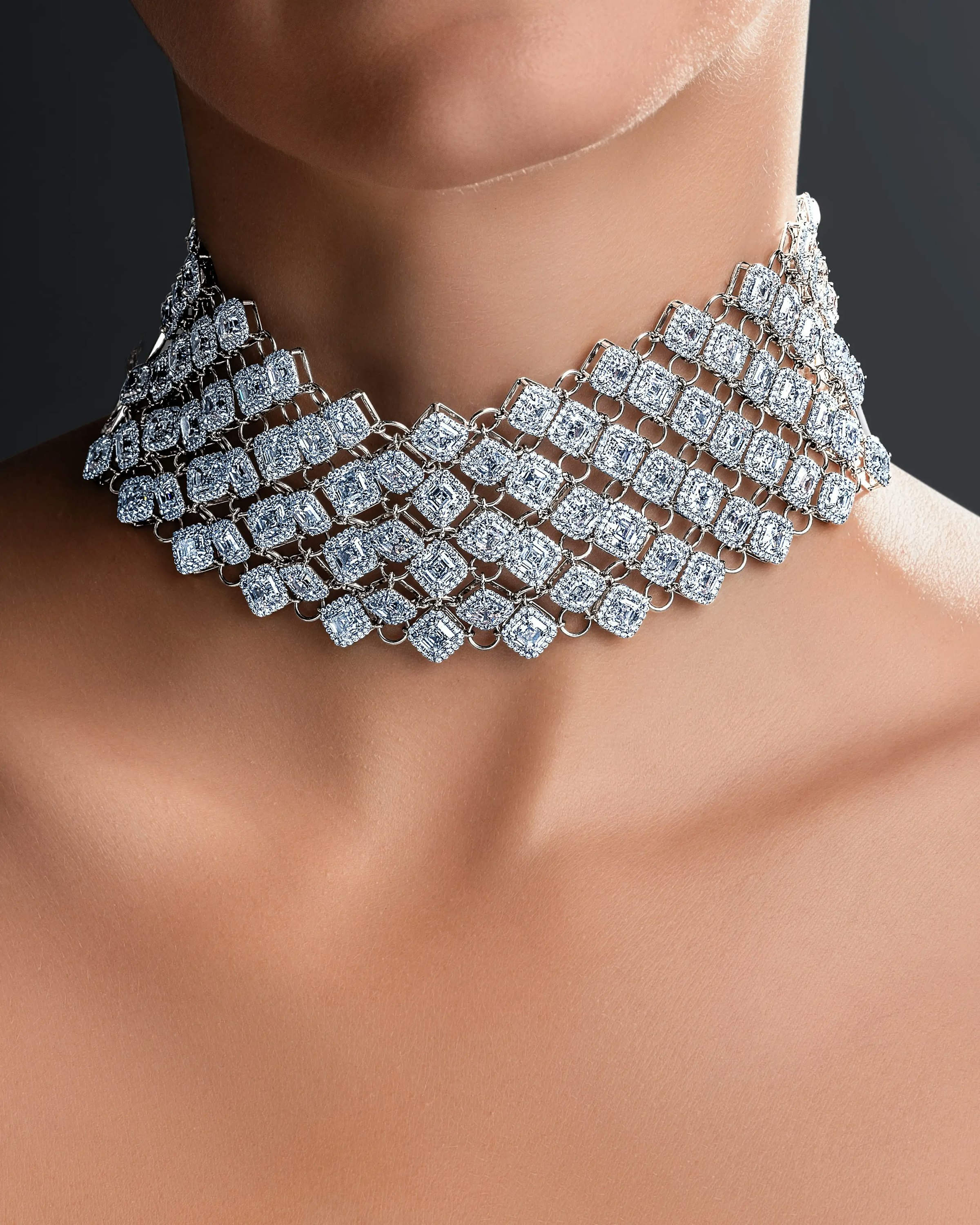 a model wears the infinia white diamond neckalce.