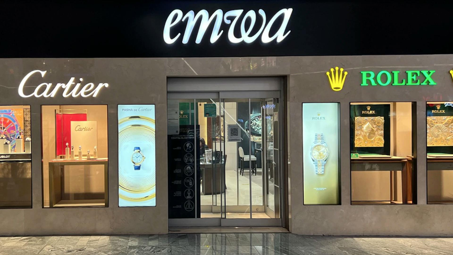 Storefront Of The EMWA - PERISUR Boutique
