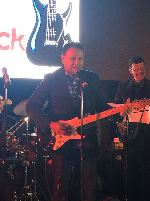 Dr. Majmudar During Battle of the Bands