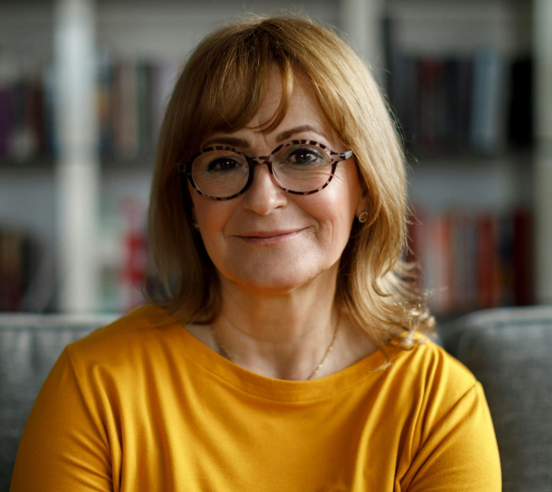 woman wearing a yellow shirt