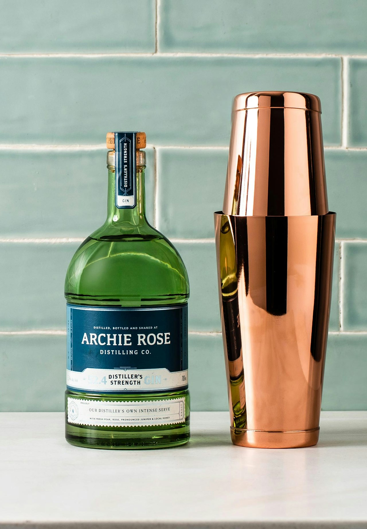 Distiller's Strength Gin & Shaker Set