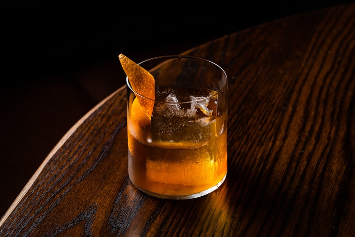 Recreating the Cocktail Bar Experience at Home