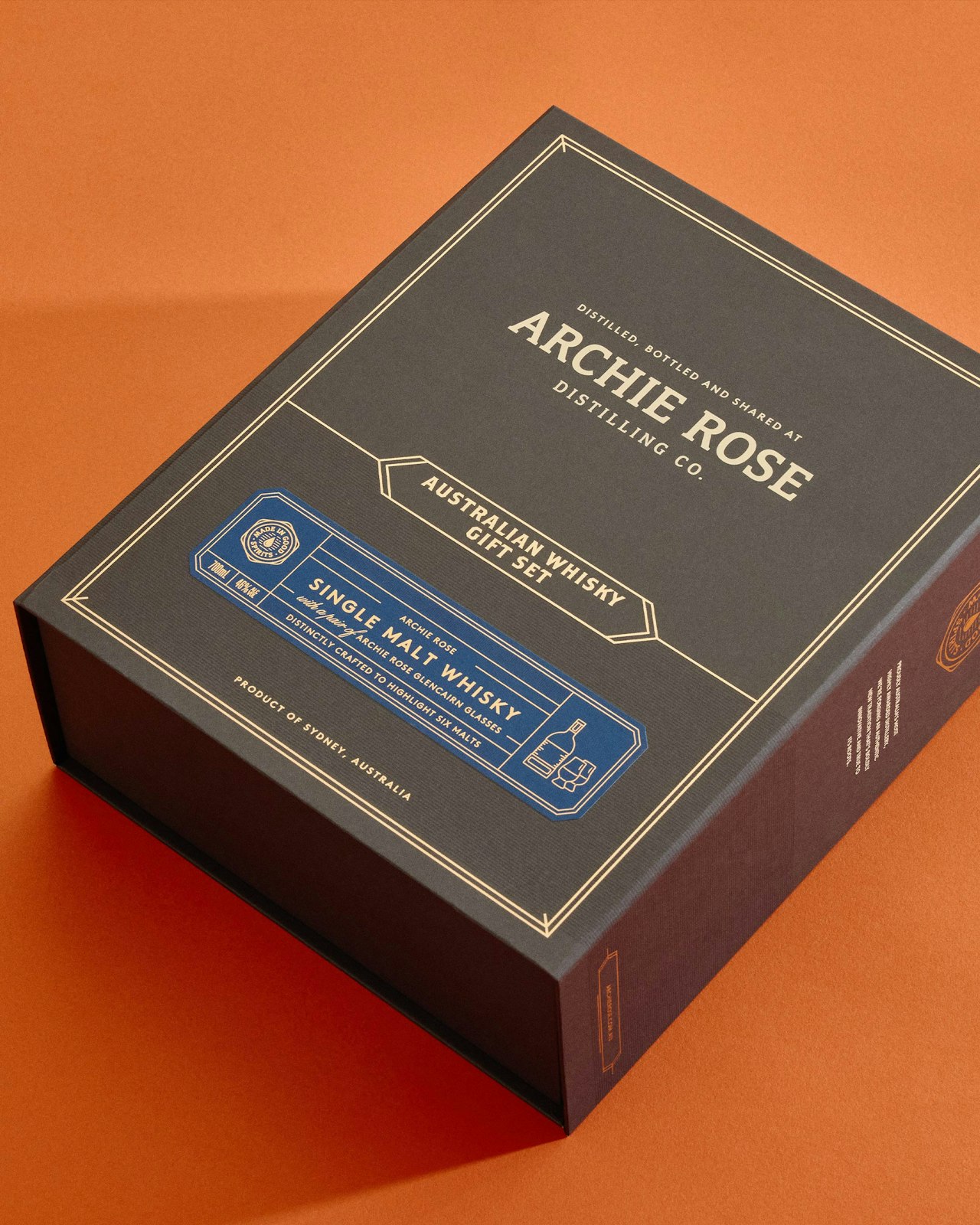 Single Malt Whisky & 2 Glencairn Glasses Gift Pack