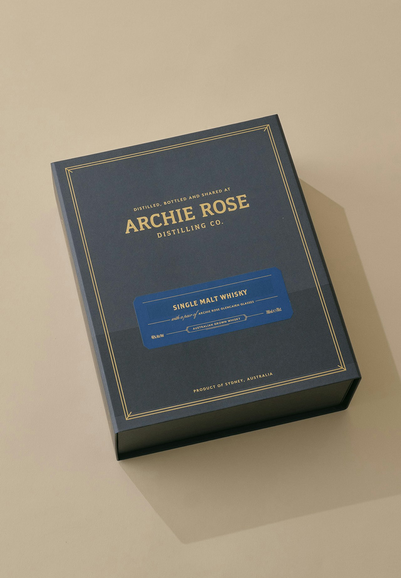 Single Malt Whisky & 2 Glencairn Glasses Gift Pack