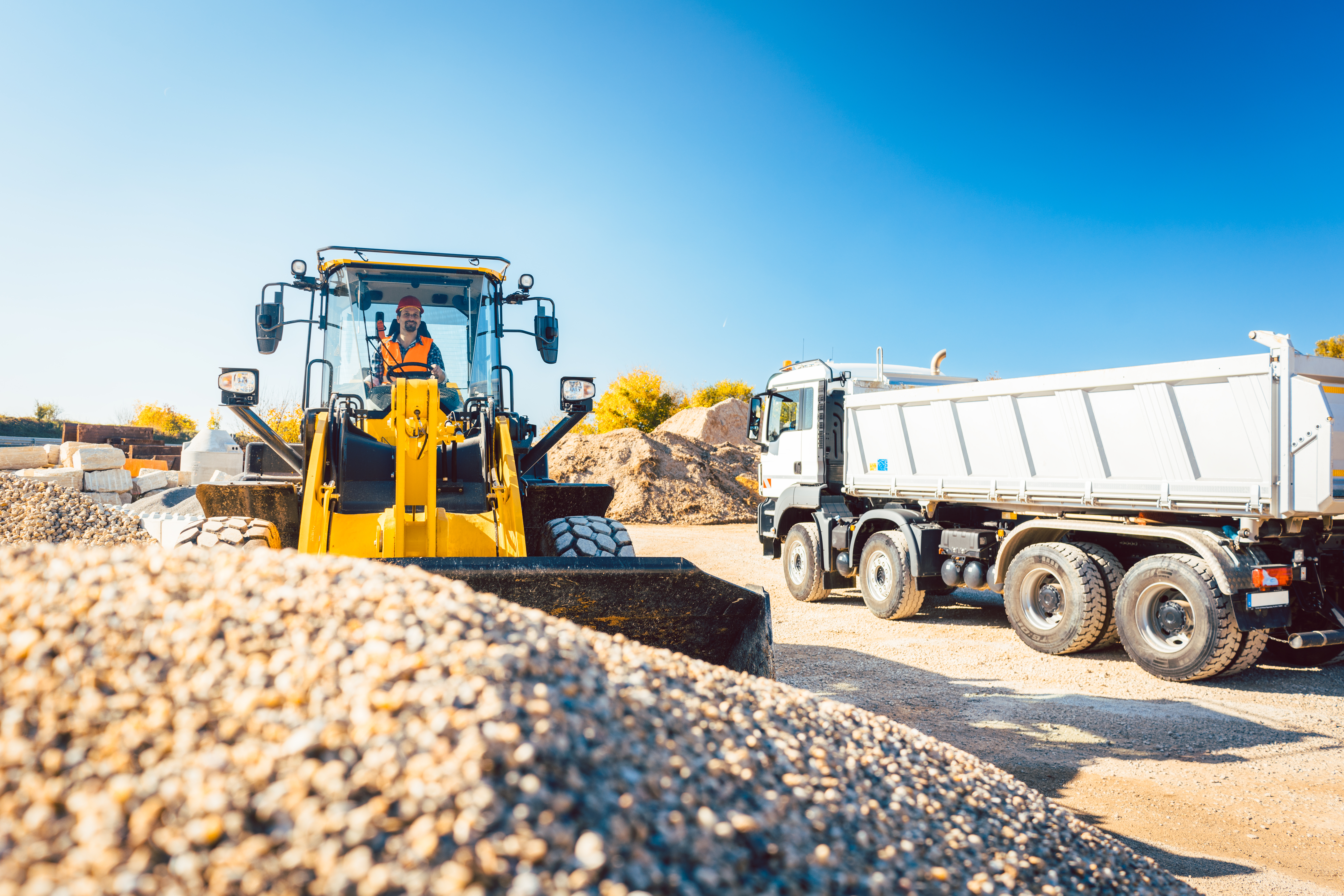 Contractors Improve Utilization with GPS Tracking
