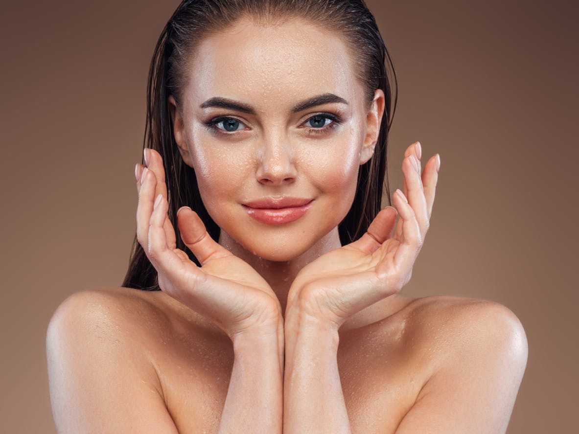 Woman with no wrinkles after Botox in Tampa