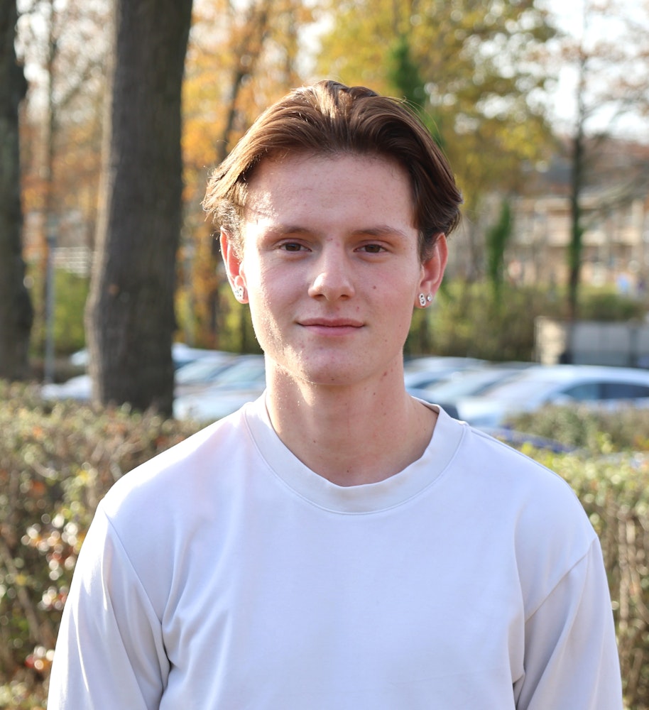 Portrætbillede af Elliot til citat