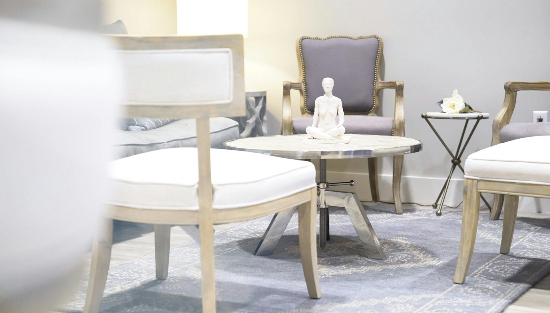 Waiting area of SANDS Aesthetics & Plastic Surgery.